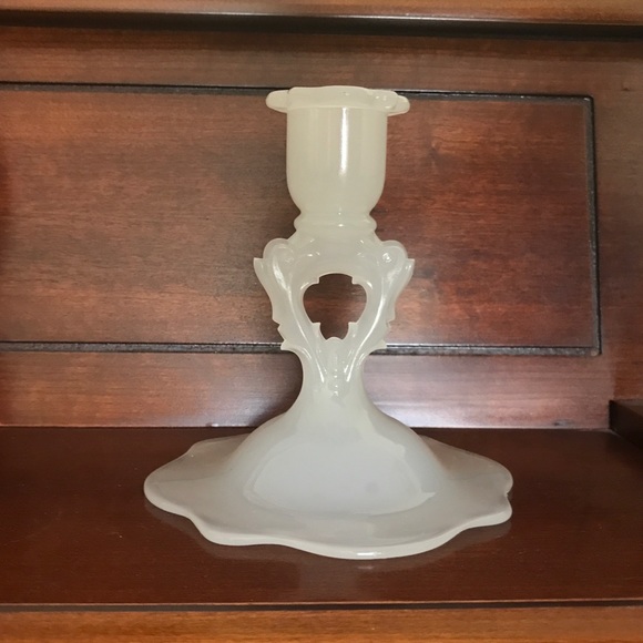 Antique Beaumont Fer-Lux Elegant Translucent White Glass Candlestick - Picture 3 of 9